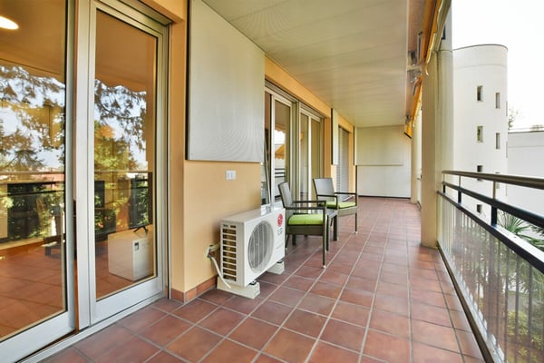 Grande 1.5 locali completamente arredato 1