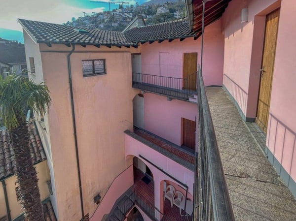 Ex Garni nel rinomato centro storico della città / Ehemaliges Garni in der renommierten Altstadt 12