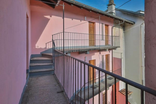 Ex Garni nel rinomato centro storico della città / Ehemaliges Garni in der renommierten Altstadt 11