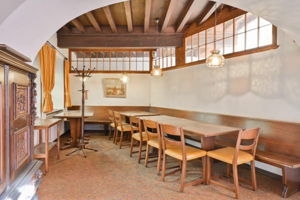 Ex Garni nel rinomato centro storico della città / Ehemaliges Garni in der renommierten Altstadt 6