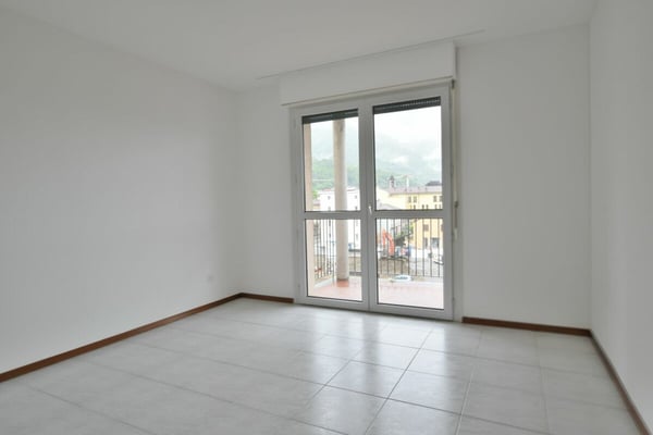 Affittasi 1.5 locali 4