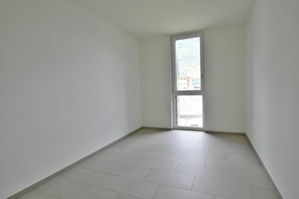 Affittasi luminoso 1.5 locali 6