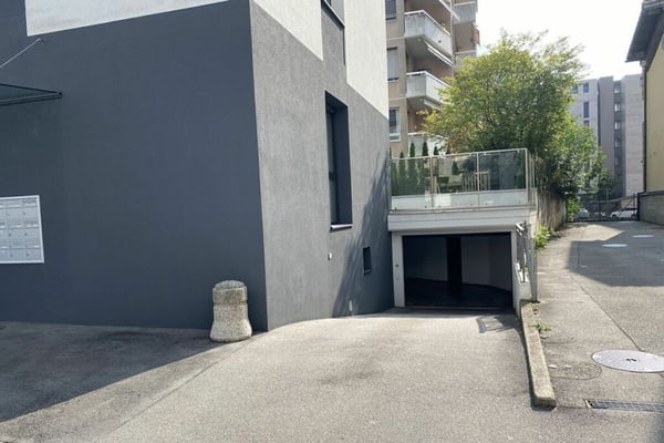 Spazioso ufficio al PT rialzato vicino al centro 6