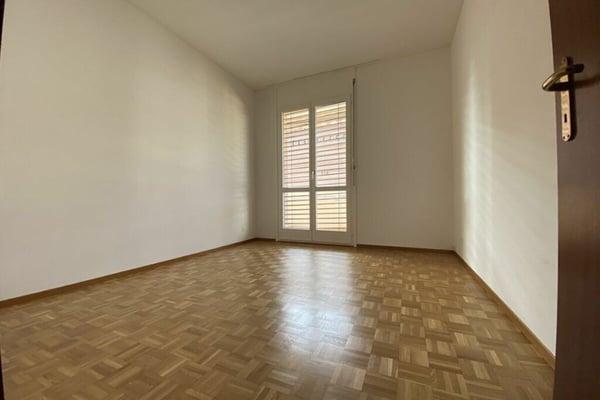 Spazioso ufficio al PT rialzato vicino al centro 4