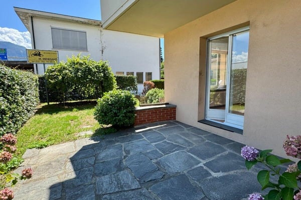 Casa bifamiliare con ampi spazi, garage ed atelier / Zweifamilienhaus mit grosszügigen Räumen, Garage und Atelier 5