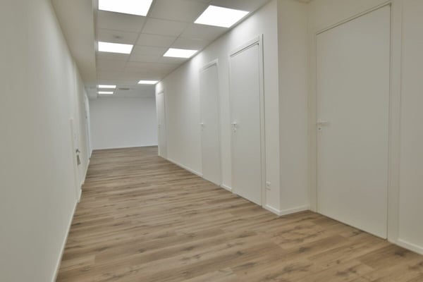 Affittasi spazio commerciale 4