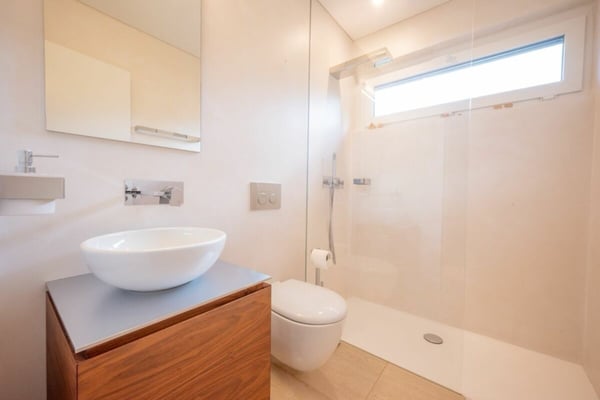 Prestigioso appartamento 1.5 locali con giardino, porticato con grill e terrazza coperta / Exklusive 1.5-Zimmer-Gartenwohnung mit überdachter Terrasse und Portico mit Grill 13