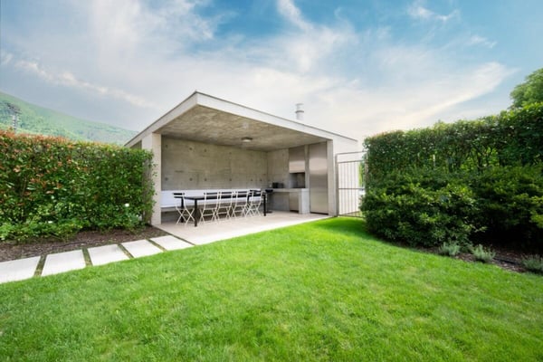 Prestigioso appartamento 1.5 locali con giardino, porticato con grill e terrazza coperta / Exklusive 1.5-Zimmer-Gartenwohnung mit überdachter Terrasse und Portico mit Grill 2