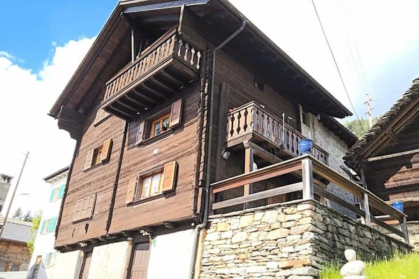 Casa plurifamiliare a Sobrio / Mehrfamilienhaus in Sobrio 4