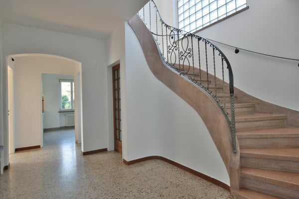 Casa unifamiliare con giardino 3