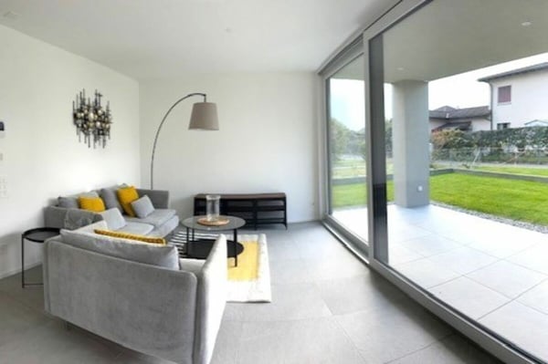 Elegante appartamento di 1.5 locali in prima locazione 1