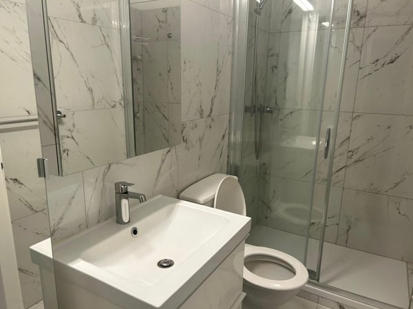 Monolocale luminoso in pieno centro 6