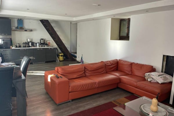 Casa nel nucleo con piazzetta privata e tanto potenziale / Tessinerhaus im Dorfkern mit privater Piazzetta und viel Potential 4