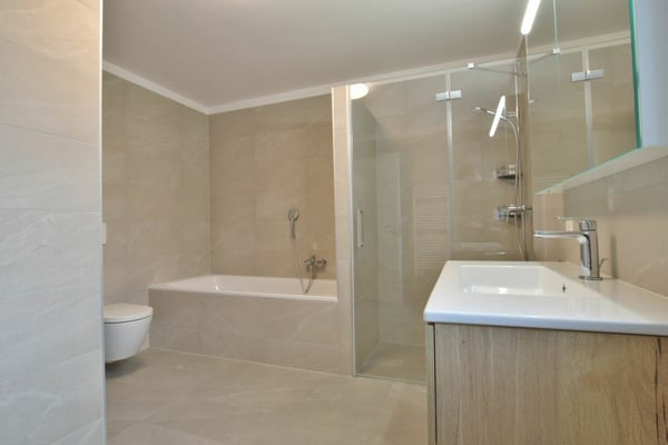 Luminosa casa unifamiliare con giardino privato 3