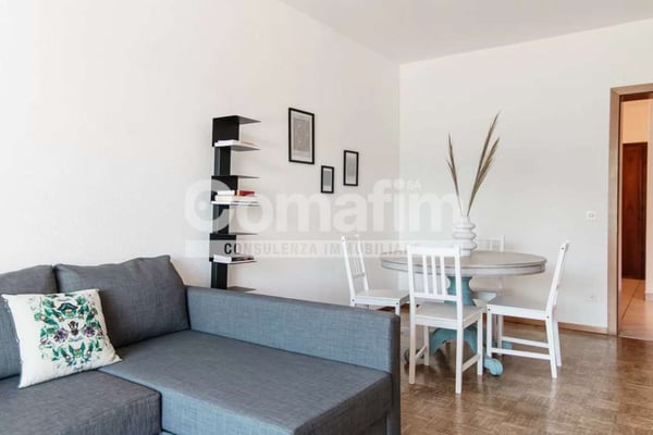 Appartamento arredato con vista lago 6