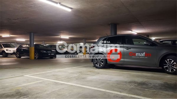 Lugano Centro - Affittasi Posteggi in Autorimessa 7