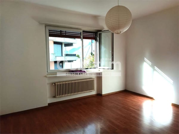 Palazzina a reddito a Giubiasco presso la stazione 5