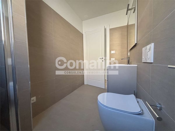 Chiasso : 1.5 locali al PT - Moderno con terrazzo 9