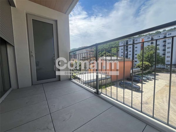 Luminoso Appartamento di 1.5 Locali al 2 Piano 4