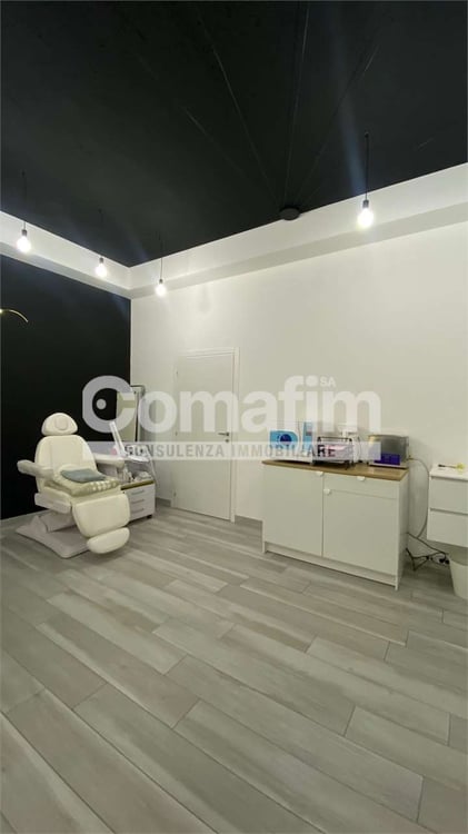 Locale Commerciale - Biasca, Centro 8