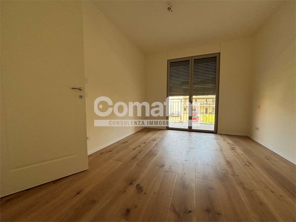 Chiasso : 1.5 locali al 1P - Moderno con terrazzo 11