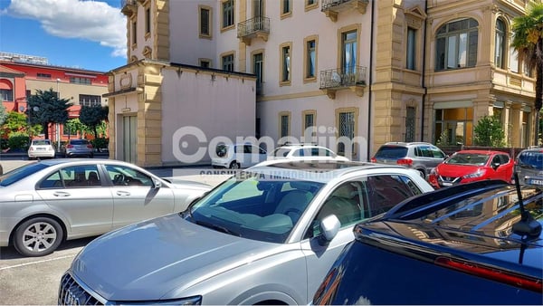 Lugano Centro - Affittasi Posteggi in Autorimessa 2