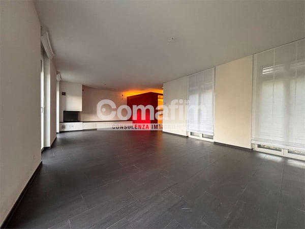 Villa unifamiliare con giardino 10