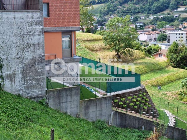 A Capolago vendiamo casa con 