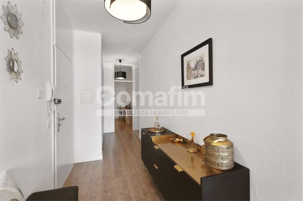 Appartamento con vista su Lugano nel cuore della c 7