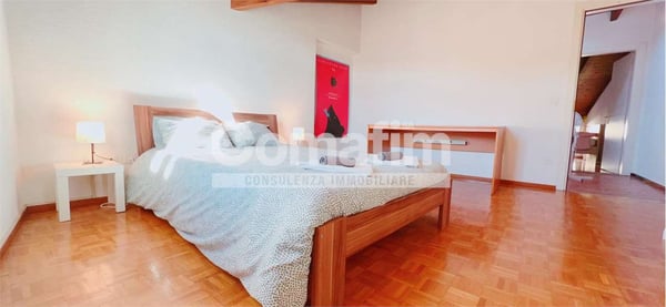 Tipica casa ticinese nel nucleo di Cadro 10