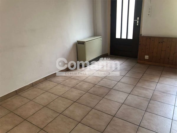 Casa di 3 ppartamenti con vista lago a Cademario 8