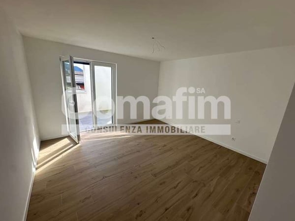 Vendita elegante Villa 1.5 Locali a Bioggio 9