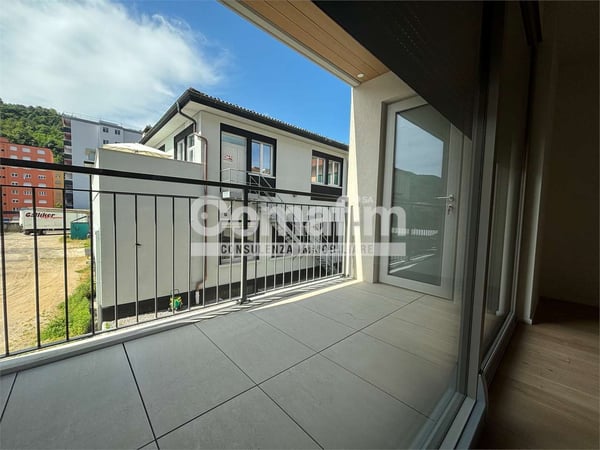 Chiasso : 1.5 locali al 1P - Moderno con terrazzo 5