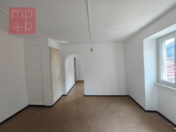 Casa unifamiliare - Caneggio 3