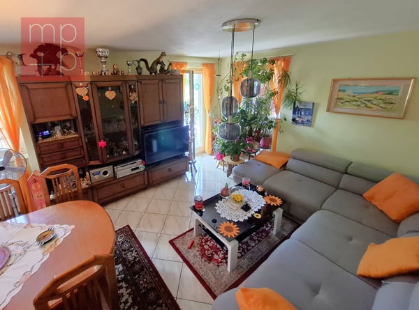 Casa unifamiliare - Cabbio 2