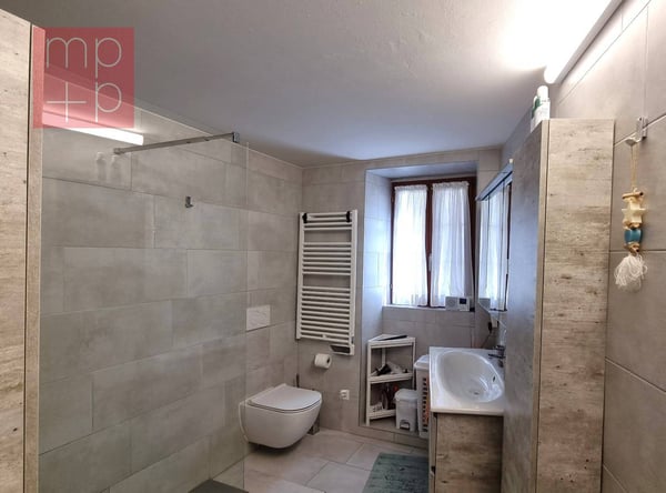 Casa unifamiliare - Caneggio 5