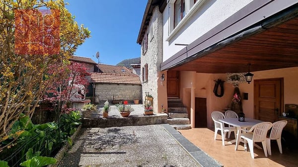 Casa unifamiliare - Caneggio 7