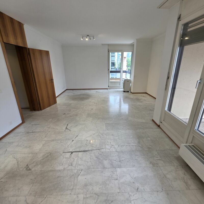 Affittasi ufficio in centro Lugano