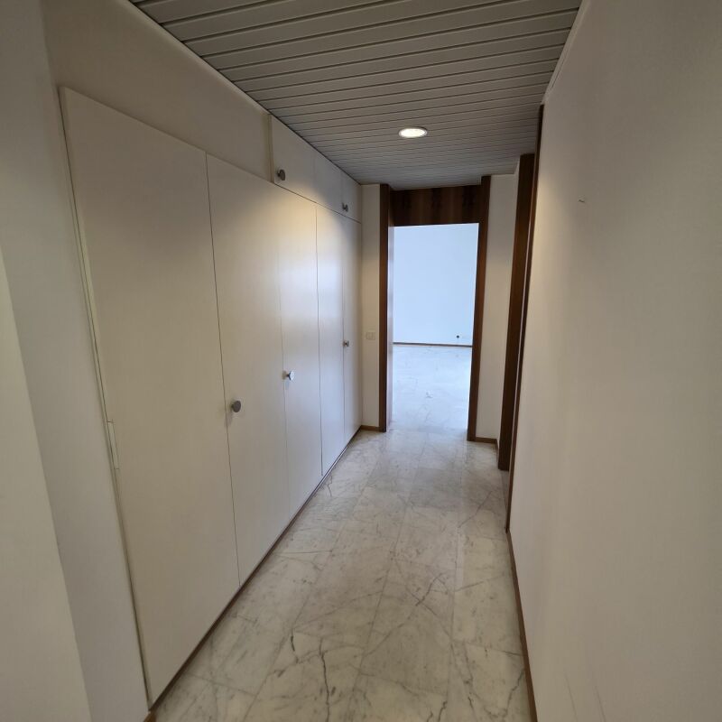 Affittasi ufficio in centro Lugano