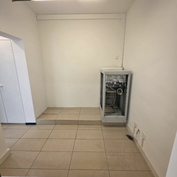 Affittasi ufficio in centro Lugano 6
