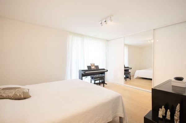 Helle 3.5-Zimmer-Wohnung mit Balkon in Kloten – sofort verfügbar!