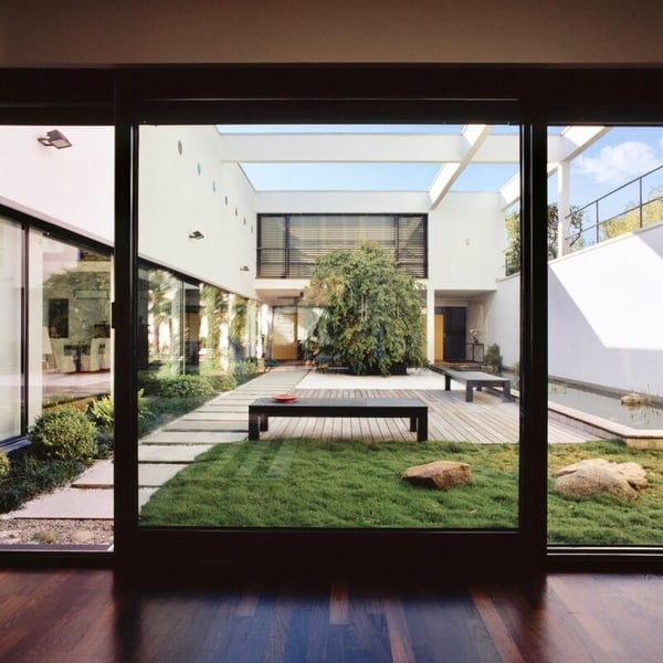 VILLA di lusso moderna ed esclusiva a Lugano con piscina - Eleganza e design unico 3