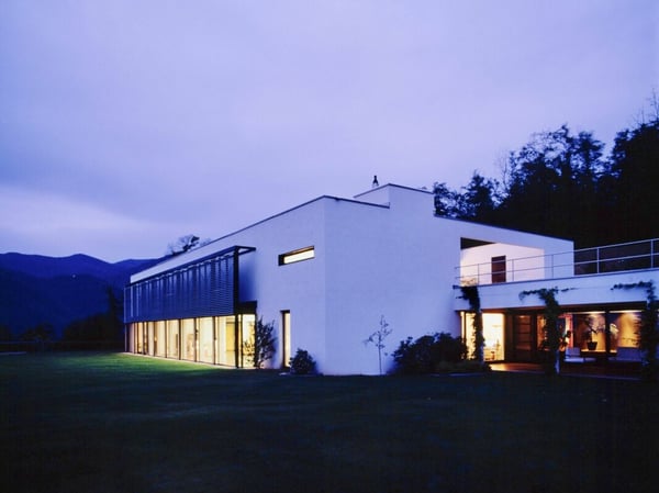 VILLA di lusso moderna ed esclusiva a Lugano con piscina - Eleganza e design unico 2