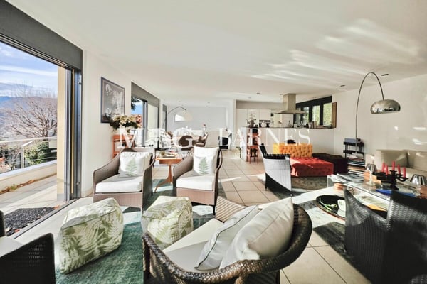 Lugano: Villa signorile con piscina, giardino e rustico privato 10