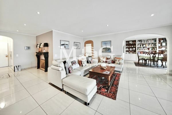 Lugano - Appartamento 1.5 locali di 300 mq comm.li al 1° piano con terrazzo e giardino privato 11