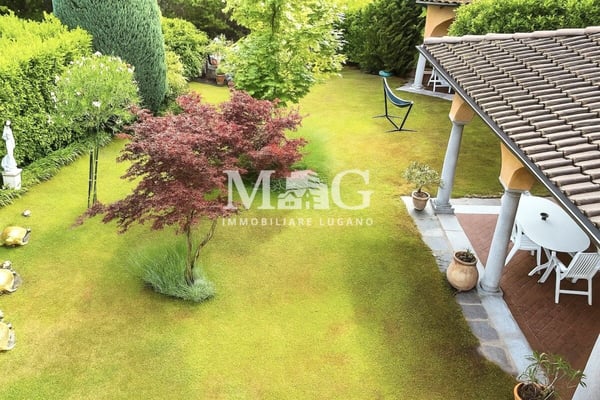 Collina d'Oro - Villa Signorile di 360 mq con giardino e terreno edificabile 8