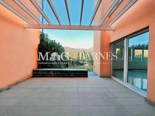 Lugano: Casa a schiera di ampie dimensioni adatta alle famiglie, 210 mq. superficie commerciale 13