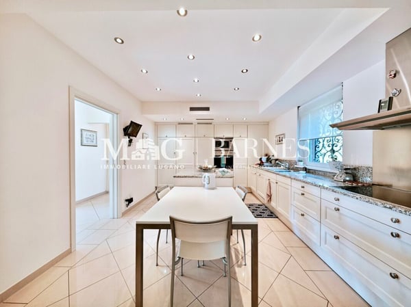 Lugano, Manno: VILLA SIGNORILE, elegante con piscina e dépendance 14