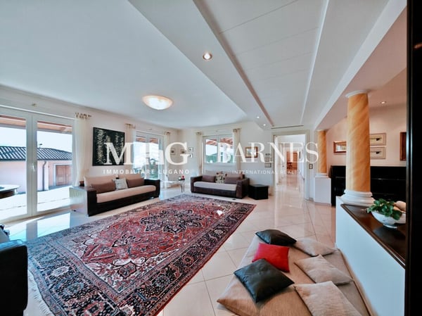 Lugano, Manno: VILLA SIGNORILE, elegante con piscina e dépendance 7