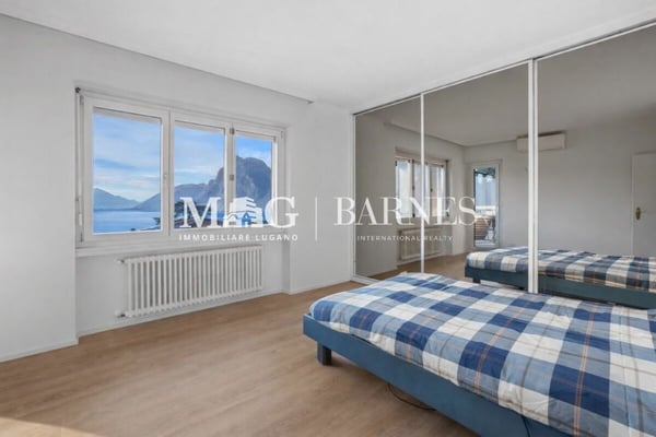 Lugano - Castagnola: Villa con vista sul lago e piscina 5